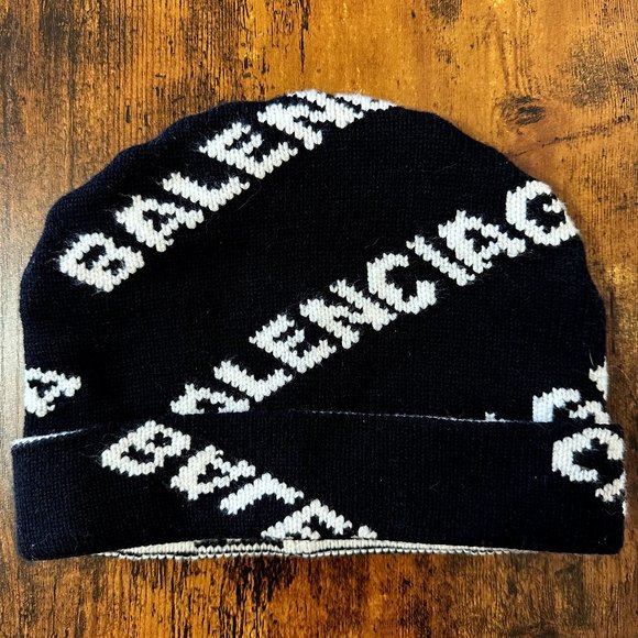 Balenciaga Allover Logo Hat - Picture 1 of 4